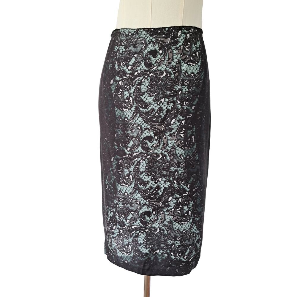 PRADA Silk Pencil Skirt Size 42 US 6  Printed Lace Black Blue Knee Length - Picture 6 of 10
